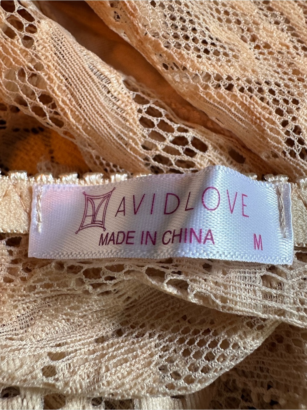 AvidLove Beige Lace Cropped Cami medium nwt - Picture 5 of 5